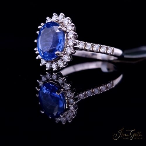 Alternative view of Sapphire Diamond Ring