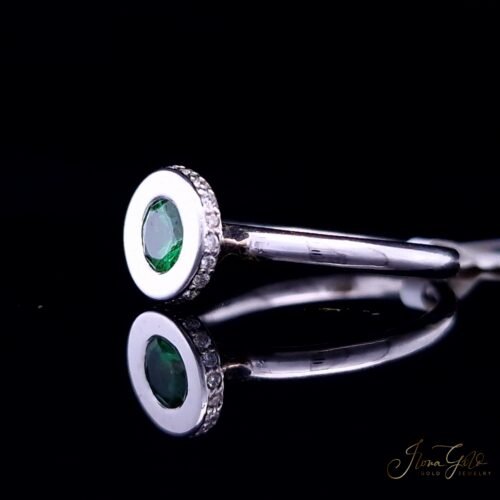 Alternative view of Tsavorite Diamond Ring