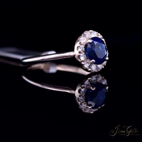 Alternative view of Sapphire Diamond Ring
