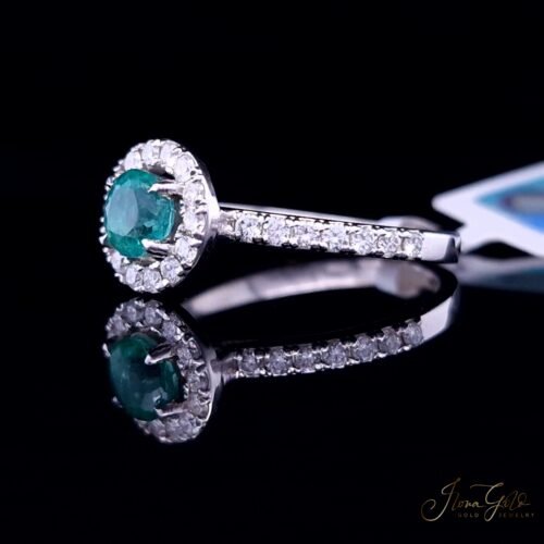 Alternative view of Emerald Diamond Ring