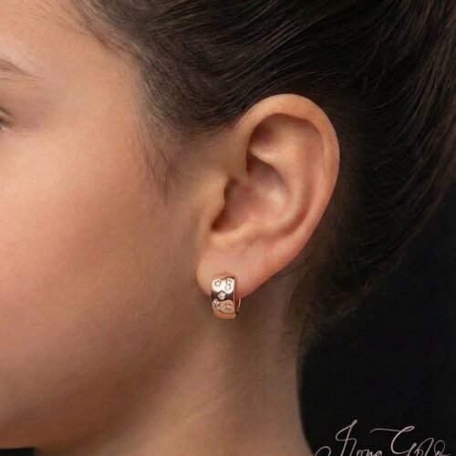 Alternative view of Children's Earrings With White Zirconia